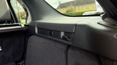 Land Rover Discovery 3.0 D300 R-Dynamic SE 5dr Auto Diesel Station Wagon